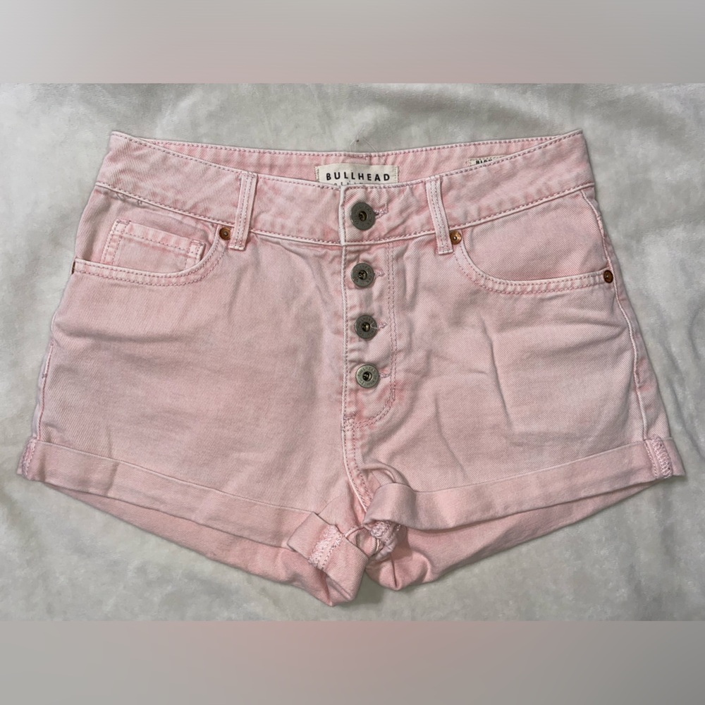 Bullhead denim high rise shorts. Size 3. Light pink. Comfortable.